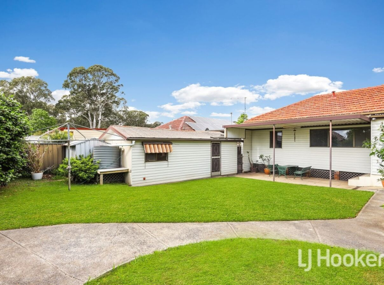 15 Kalang Road Seven Hills NSW 2147