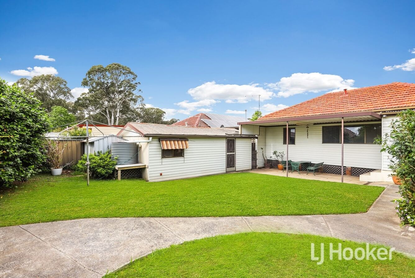15 Kalang Road Seven Hills NSW 2147