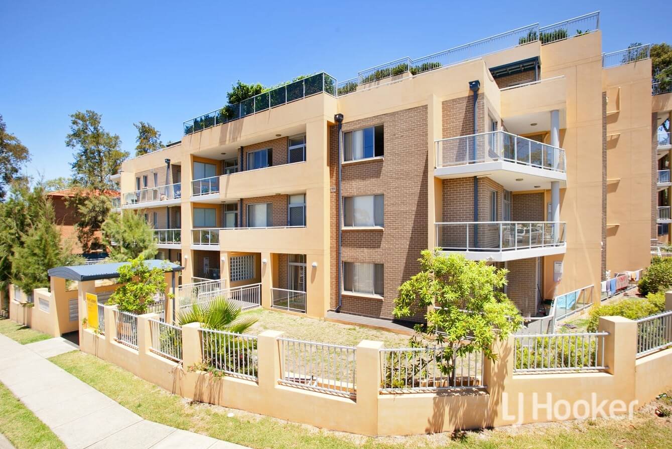 25/2 Bruce Street Blacktown NSW 2148