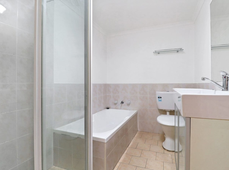 17/8 Fourth Avenue Blacktown NSW 2148